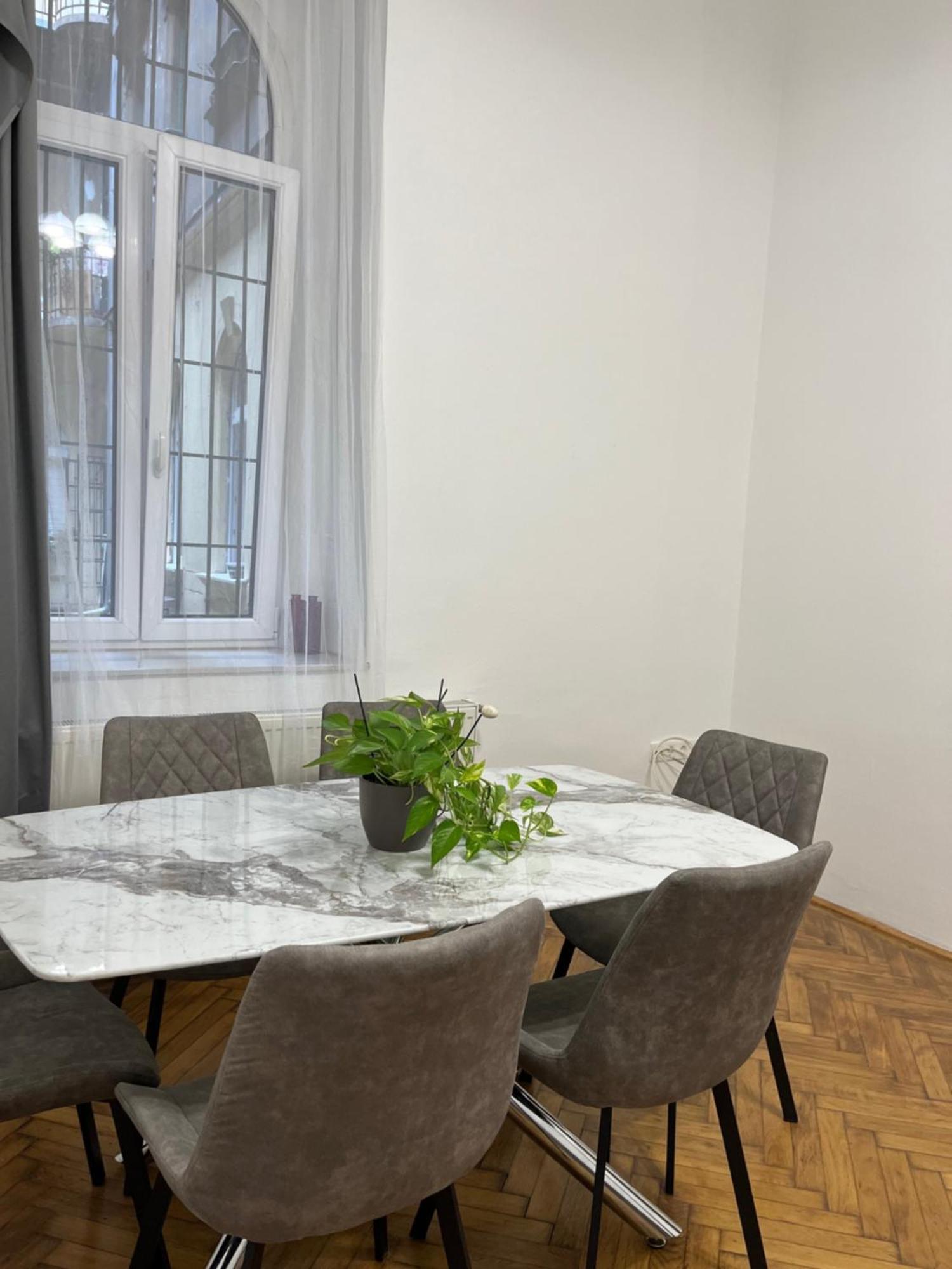 Downtown Apartament Budapesta